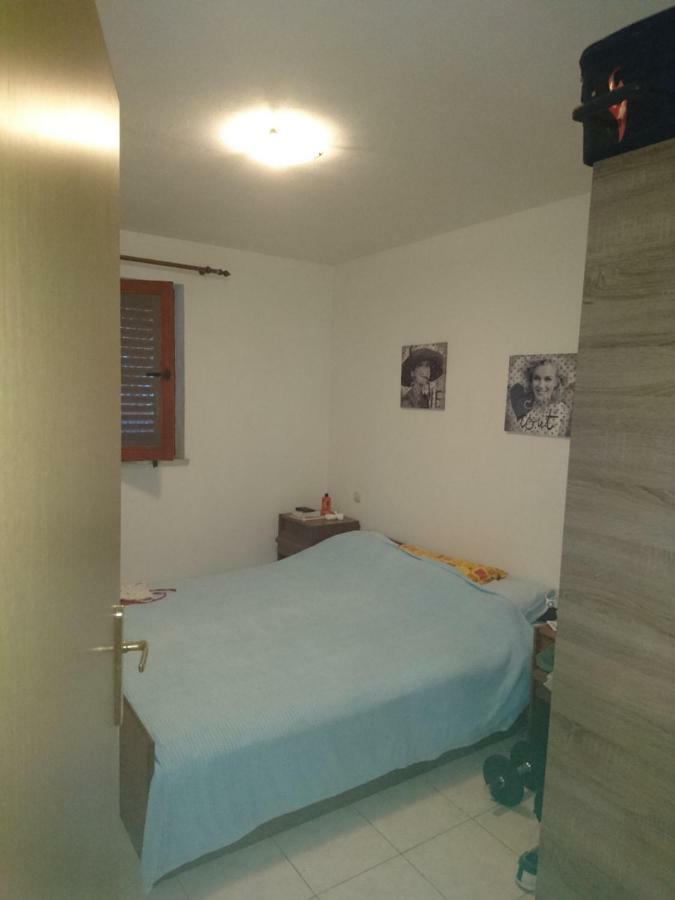 Laura And Nevio Apartments And Rooms Црес Экстерьер фото